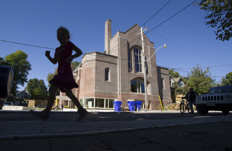 about-us-beach-united-church